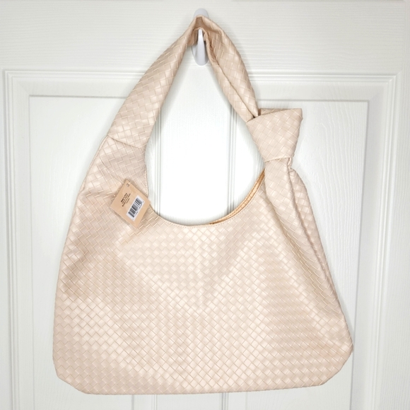 Ulta Beauty Handbags - Ulta Basket Weave Woven Bag Purse Tote Cream Off White NWT